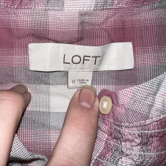 Loft Women Medium Pink Gray Plaid Smocked Button Down Top Long Sleeve Blouse - Picture 3 of 4